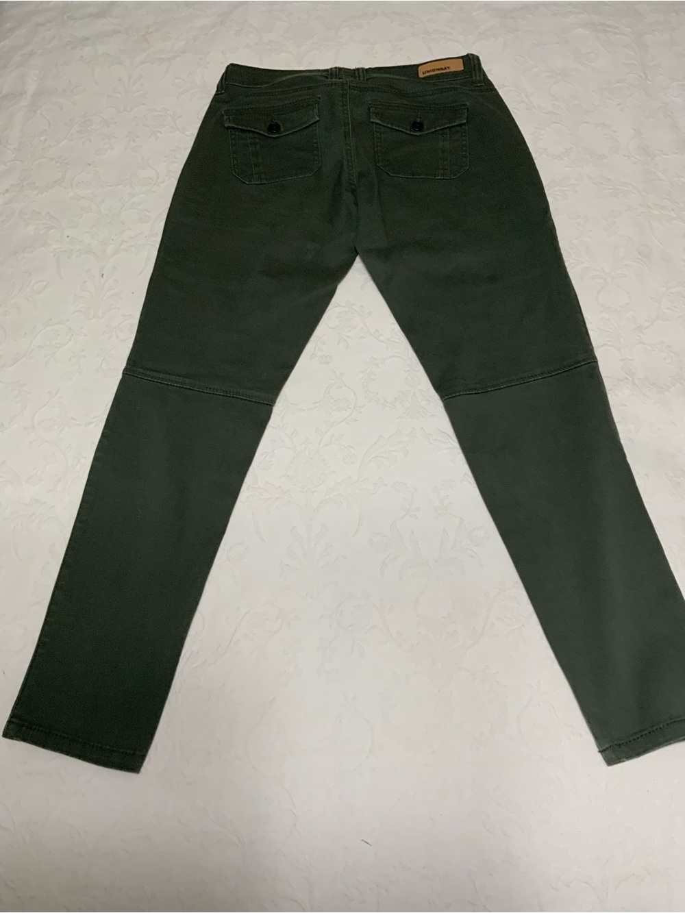 UNIONBAY Women’s Olive Cargo Pants with Zippered Pockets Y2K Military size 4 - Picture 3 of 9